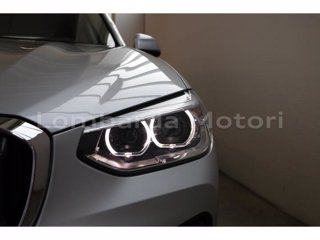 BMW X3 xdrive20i business advantage 184cv auto
